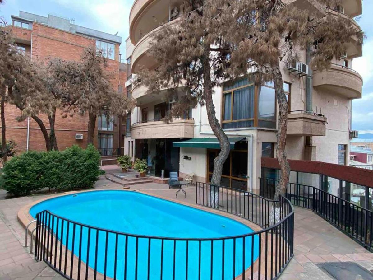Urban Lodge Hotel Rooms And Suits Tbilisi ภายนอก รูปภาพ