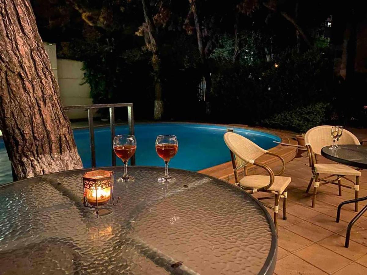 Urban Lodge Hotel Rooms And Suits Tbilisi ภายนอก รูปภาพ