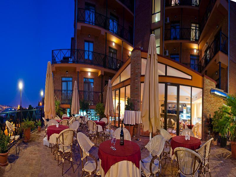 Urban Lodge Hotel Rooms And Suits Tbilisi ภายนอก รูปภาพ