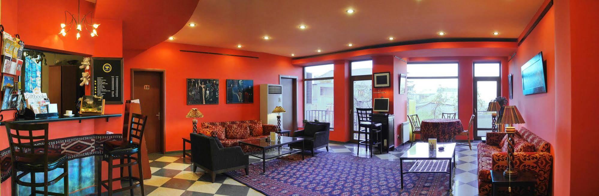Urban Lodge Hotel Rooms And Suits Tbilisi ภายใน รูปภาพ